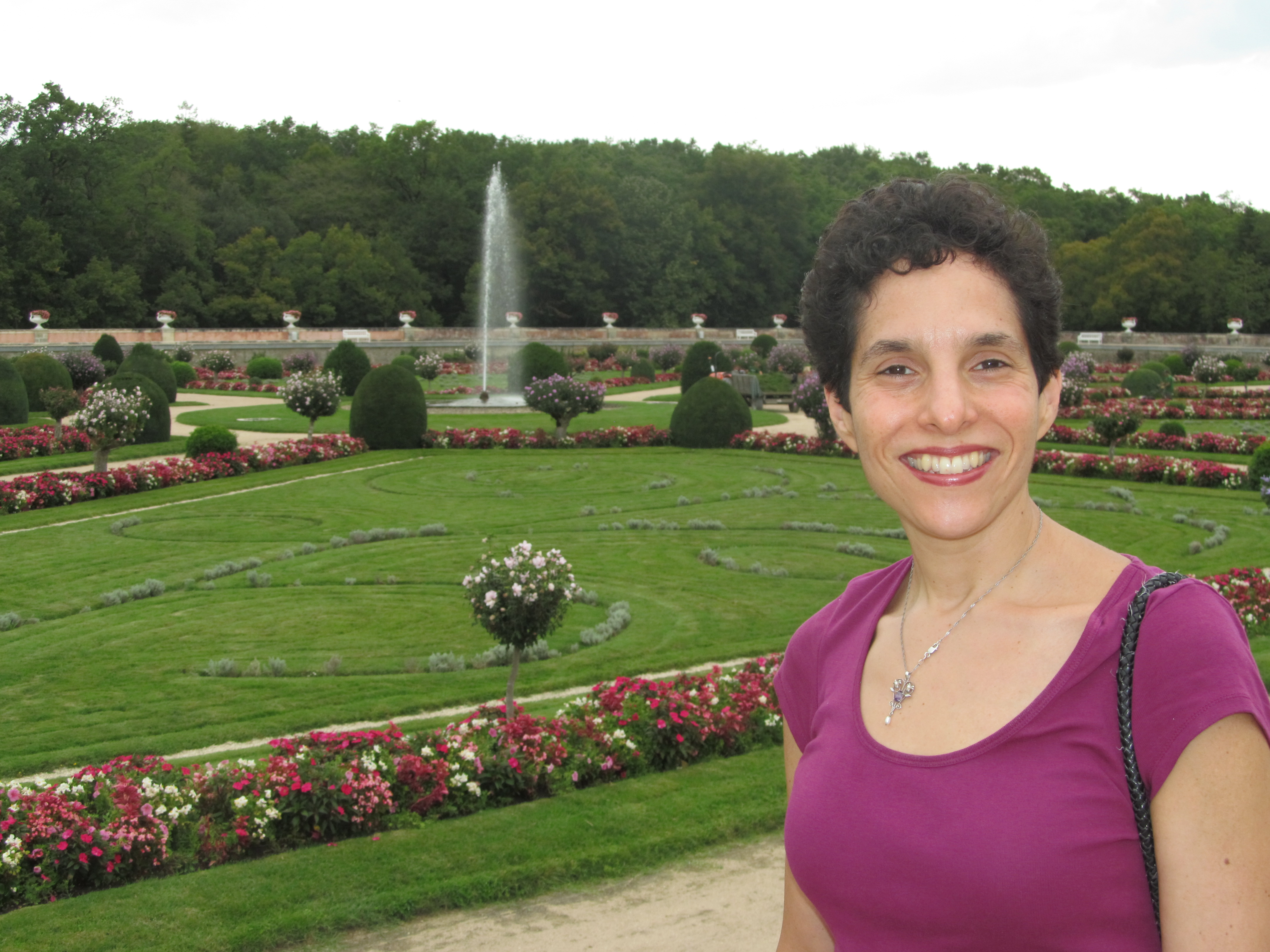 Daniella Bernett Author Photo